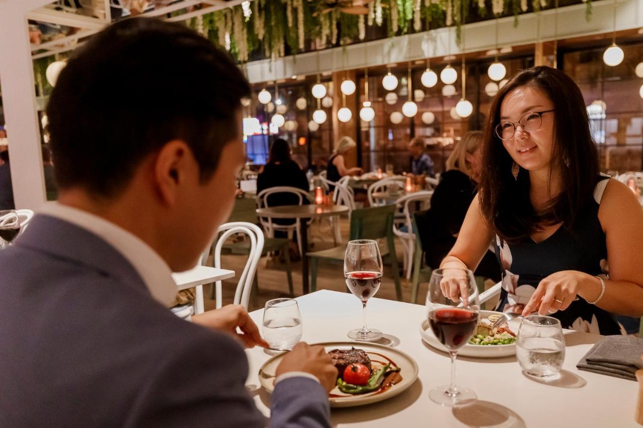 Mercure Brisbane King George Square Экстерьер фото